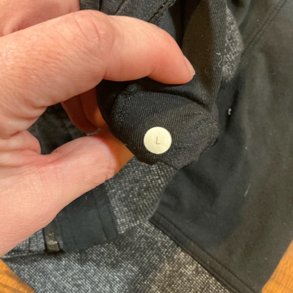 Lululemon Men’s Post Gravity Black/charcoal Full Zip Jacket Size L - Picture 6 of 6